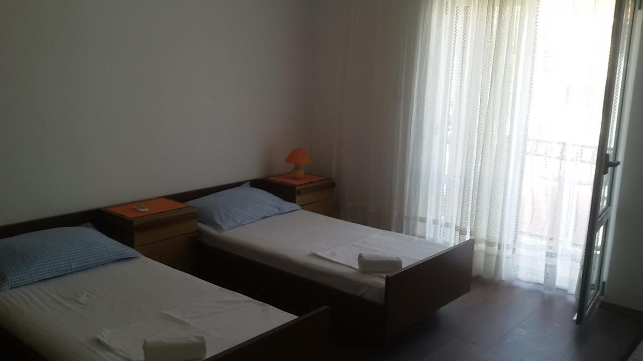Apartments Dalmacija ポドストラナ エクステリア 写真