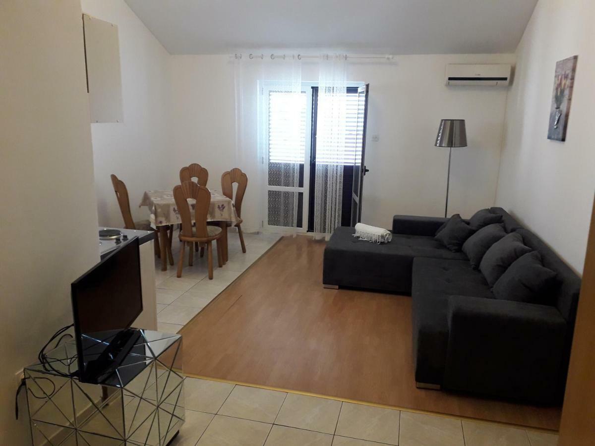 Apartments Dalmacija ポドストラナ エクステリア 写真