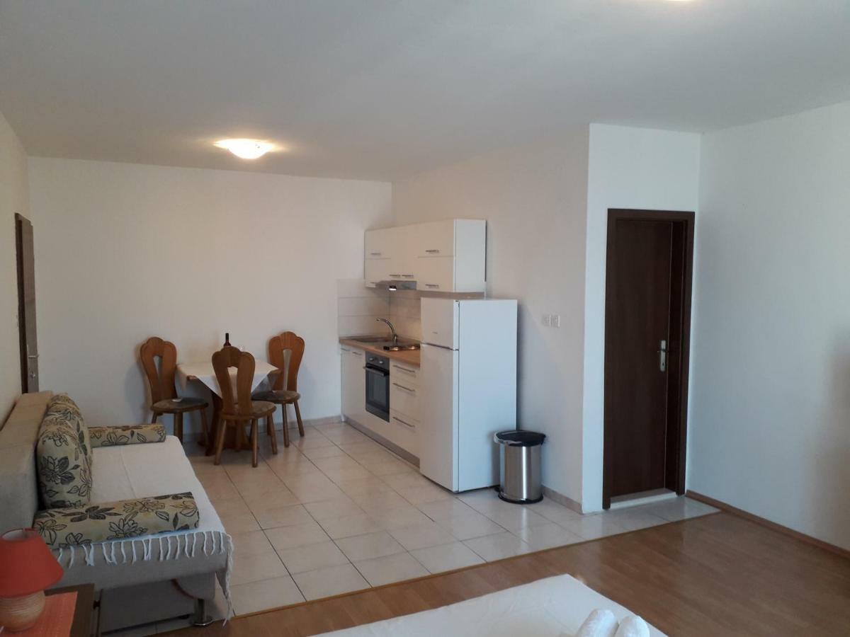 Apartments Dalmacija ポドストラナ エクステリア 写真